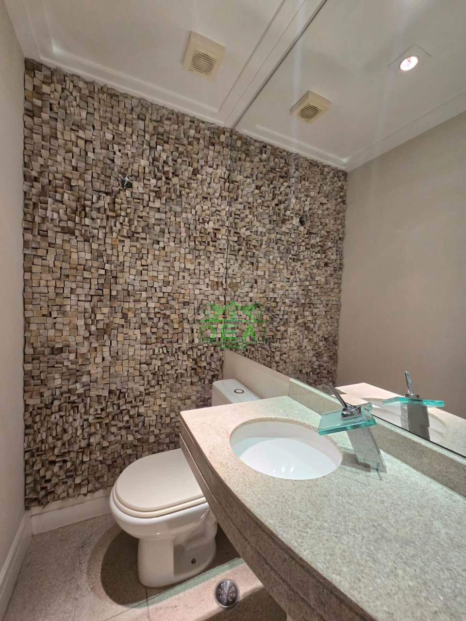 Imagens do imóveis Apartamento à venda no Alto da Lapa, com 366m² e uma unidade por andar