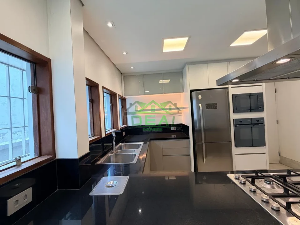 Imagens do imóveis Linda Casa de Arquiteto para Venda no Alto da Lapa, Espaço Gourmet e Piscina