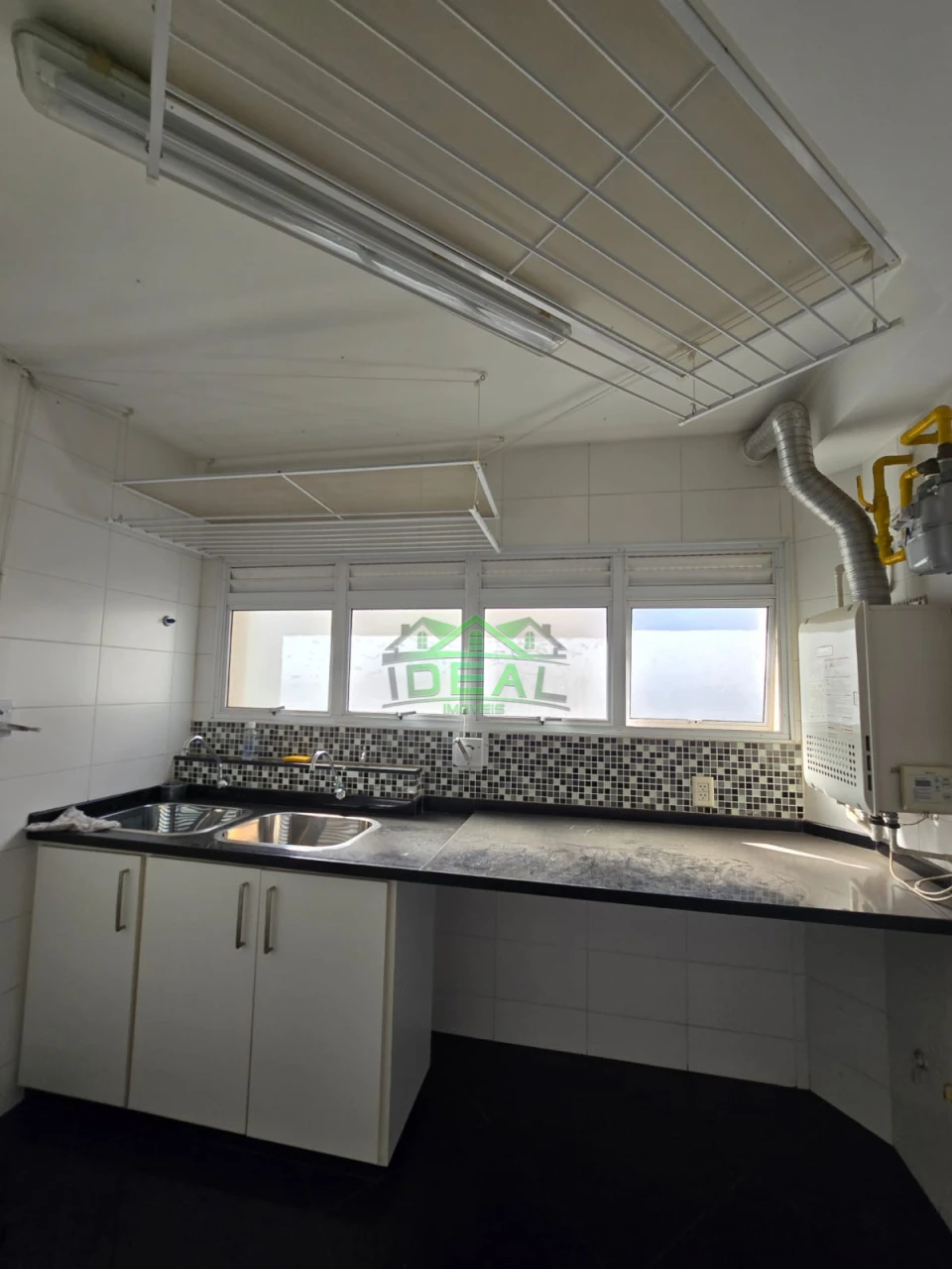 Imagens do imóveis Apartamento à venda no Alto da Lapa, com 366m² e uma unidade por andar