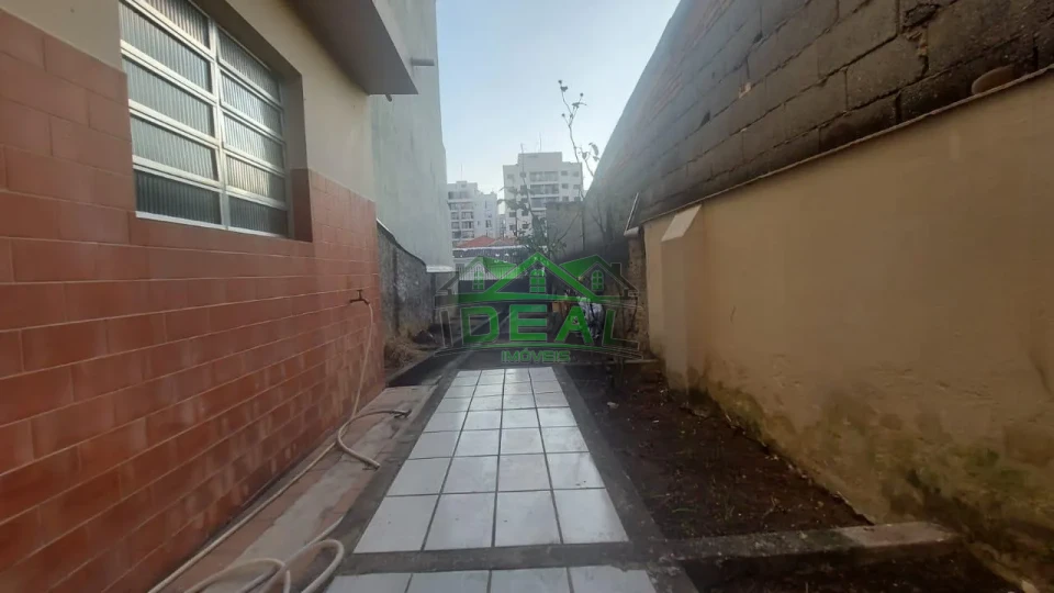 Casa Térrea a venda- 3 dormitórios sendo 1 suíte