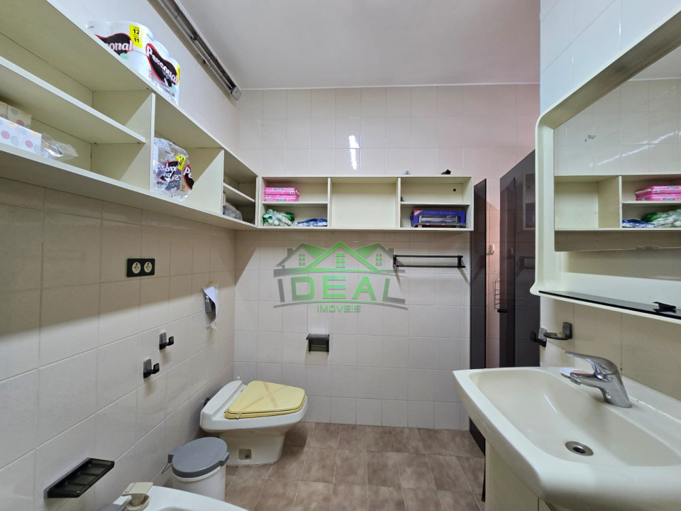 Casa à venda no Alto da Lapa, com possibilidade de uso residencial e comercial