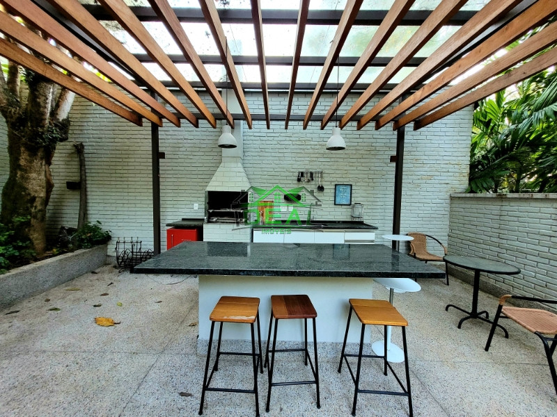 Sobrado para Venda no Alto da Lapa, 4 dorm(s), 2 suite(s), 4 vaga(s), 463 m², Reformada!
