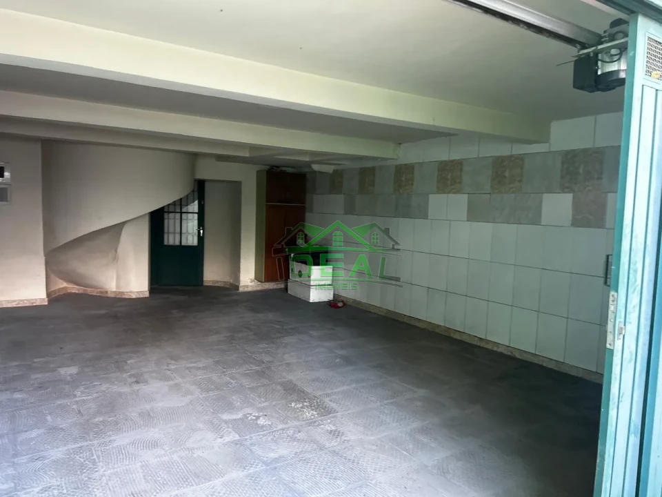 Sobrado  a venda  no Alto da Lapa, 3 dormitórios sendo 3 suítes, 4 vagas, 236 m