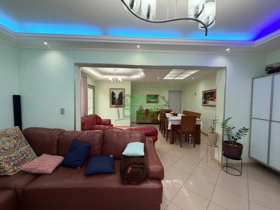 Casa para Venda no Jaguaré, 3 Dormitórios sendo 1 Suíte e 4 Vagas