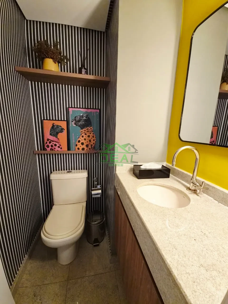 Apartamento a venda com 3 dormitórios , sendo 2 suítes, 3 vagas