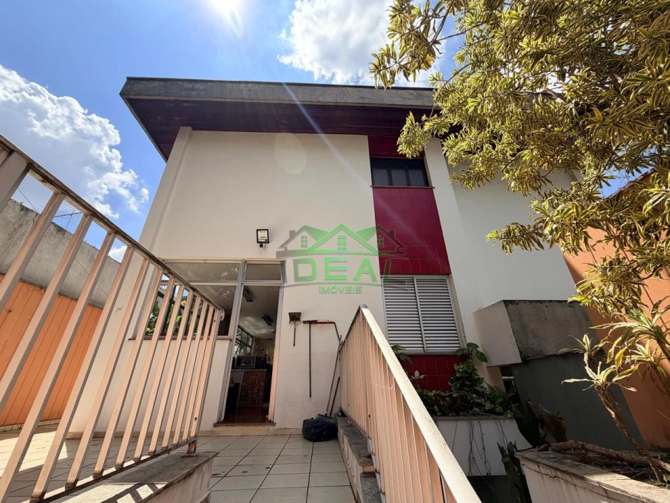 Imagens do imóveis Espaçoso Sobrado para Venda no Alto da Lapa, 4 suítes, 6 Banheiros e 6 Vagas