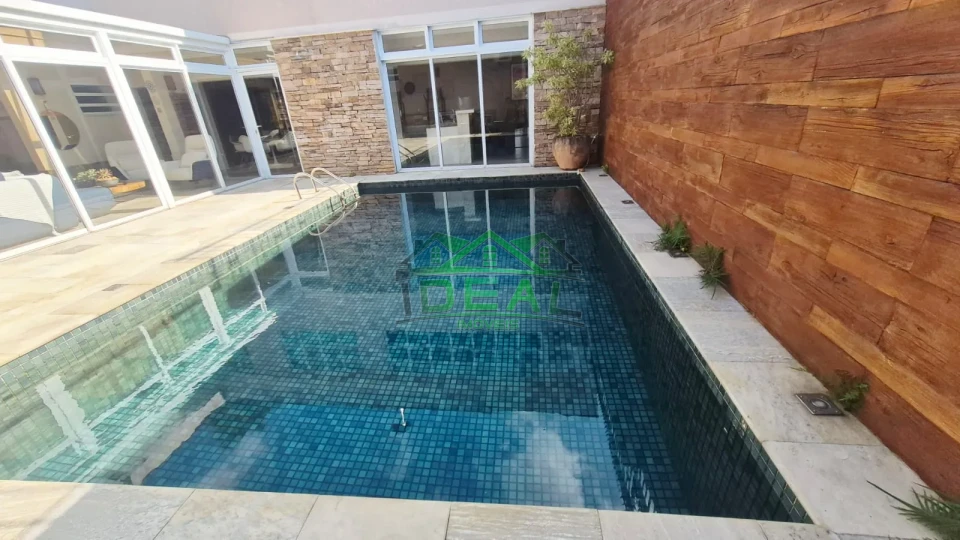 Imagens do imóveis Linda Casa com 4 suítes,6 vagas de garagem . Lazer completo