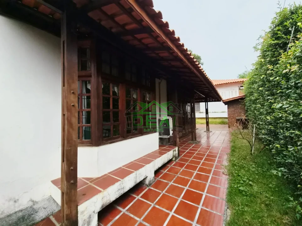 Imagens do imóveis Excelente Imóvel, com 3 dormitórios, 6 vagas de garagem