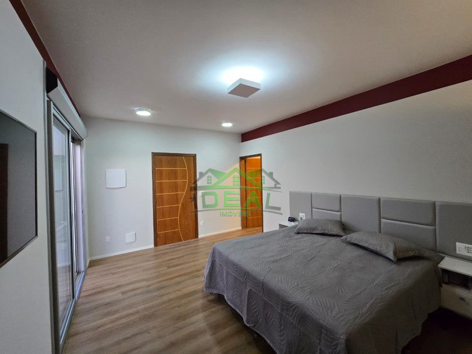 Nova casa de arquiteto à venda no Alto da Lapa!