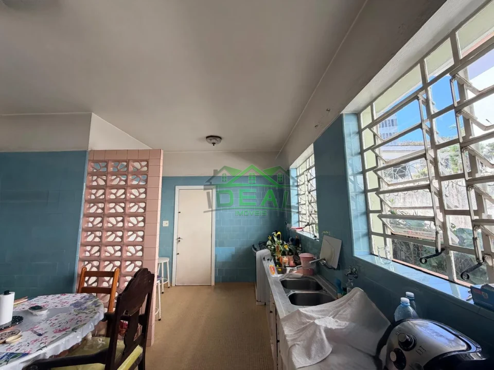 Casa Térrea para Venda no Alto da Lapa, Muito Quintal!