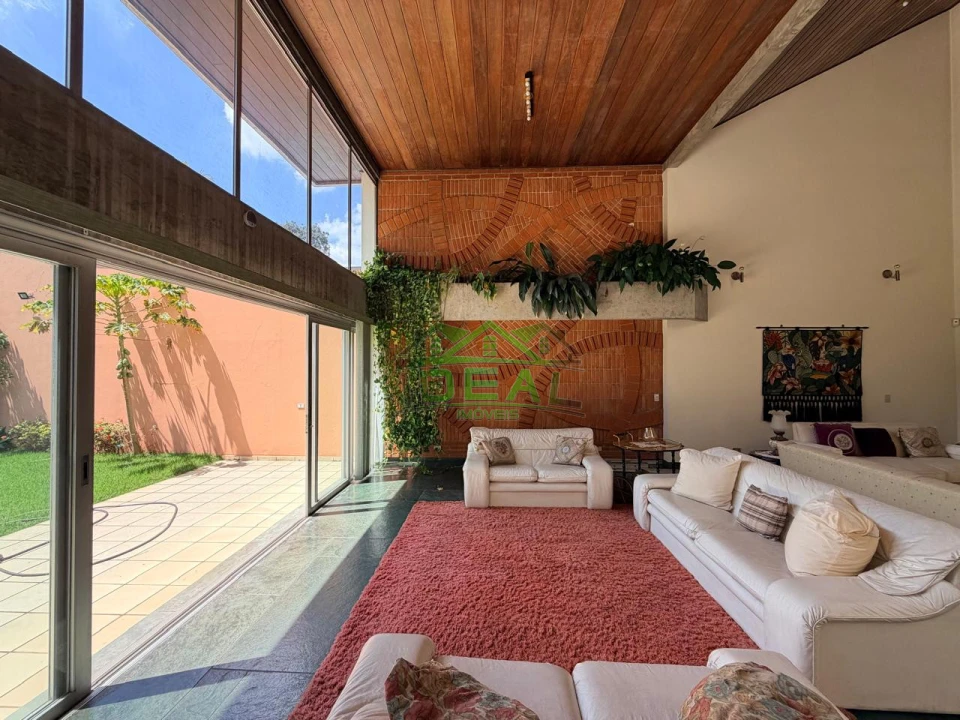 Imagens do imóveis Espaçoso Sobrado para Venda no Alto da Lapa, 4 suítes, 6 Banheiros e 6 Vagas