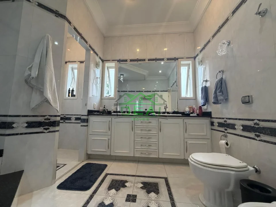 Imagens do imóveis Incomparavel Casa na Vila Madalena, 5 Suítes, 4 Vagas, Quintal e Churrasqueira