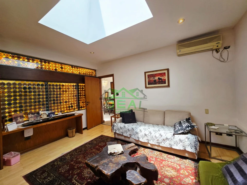 Casa para Venda no Boaçava, 1150m², Piscina e Churrasqueira