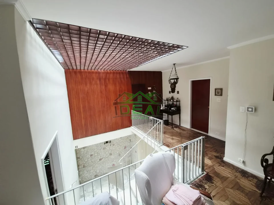 Imagens do imóveis Excelente Imóvel, com 3 dormitórios, 6 vagas de garagem