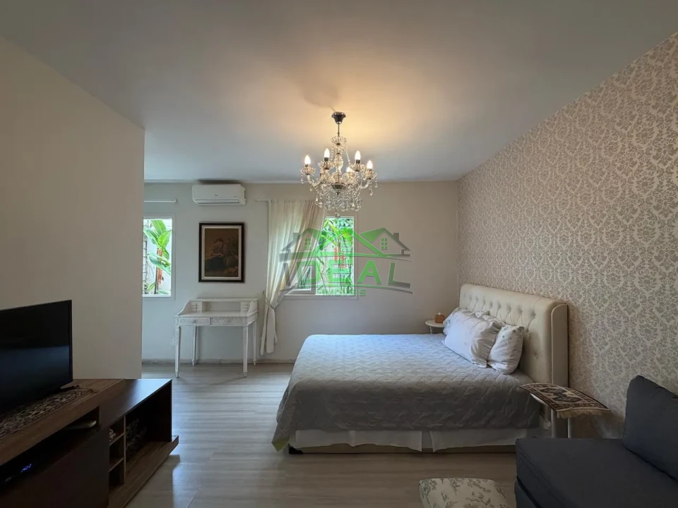 Imagens do imóveis Incomparavel Casa na Vila Madalena, 5 Suítes, 4 Vagas, Quintal e Churrasqueira