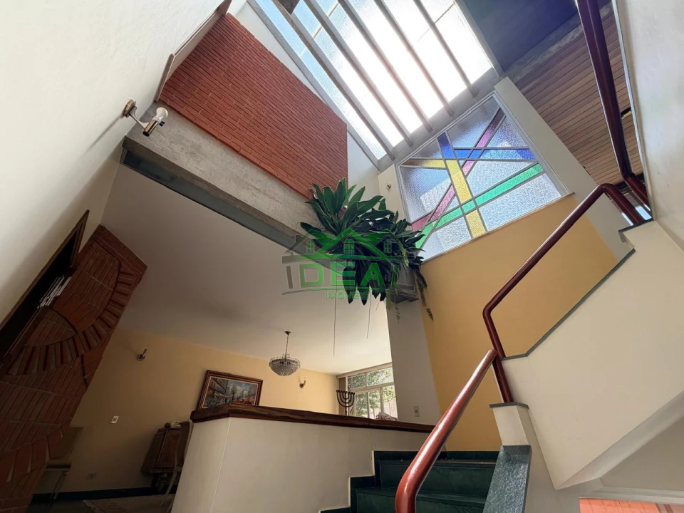 Imagens do imóveis Espaçoso Sobrado para Venda no Alto da Lapa, 4 suítes, 6 Banheiros e 6 Vagas