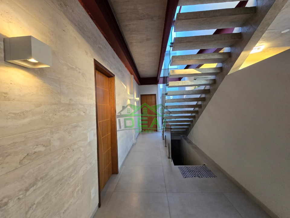 Nova casa de arquiteto à venda no Alto da Lapa!