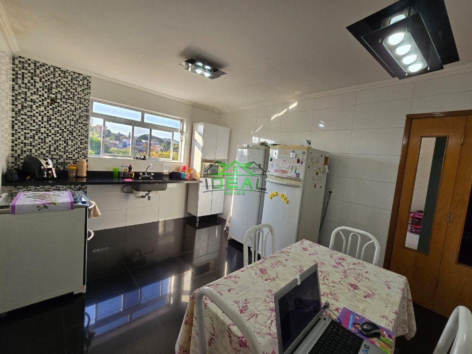 Sobrado para Venda na Vila Barreto, 2 Casas, 6 dorm(s), 1 suite(s), 3 vaga(s), 360 m² Imagens do imóveis Sobrado para Venda na Vila Barreto, 2 Casas, 6 dorm(s), 1 suite(s), 3 vaga(s), 360 m²