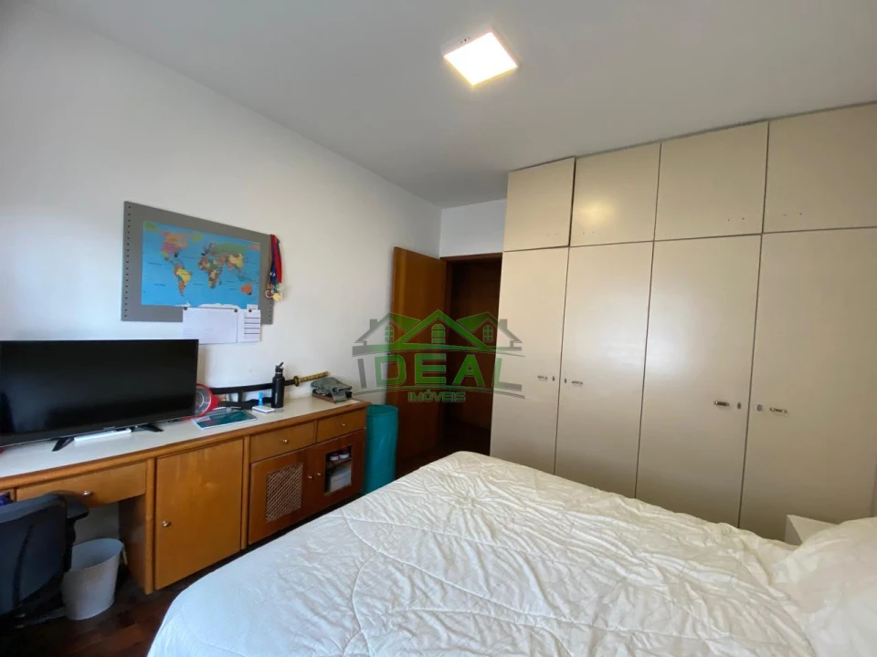 Casa Reformada para Venda no Alto da Lapa, 4 dorm, 2 vagas, 260 m², 367 m²
