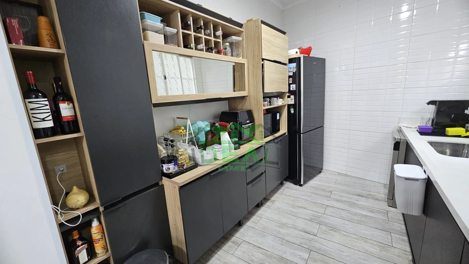 Imagens do imóveis Venda Casa Térrea no Alto da Lapa, 3 suítes, 3 vagas, 386m²