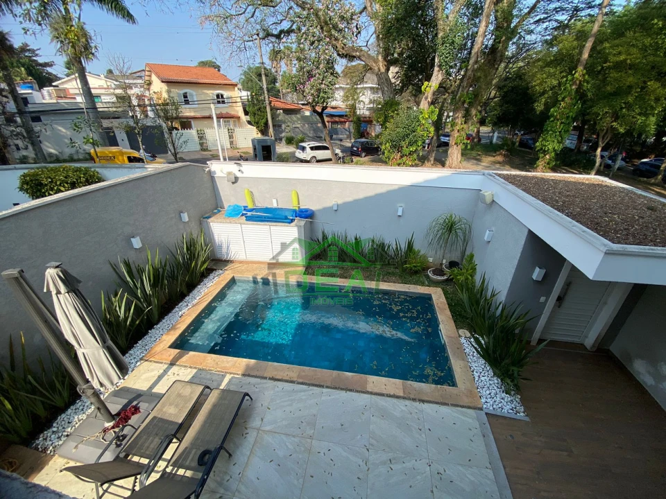 Casa Reformada para Venda no Alto da Lapa, 4 dorm, 2 vagas, 260 m², 367 m²