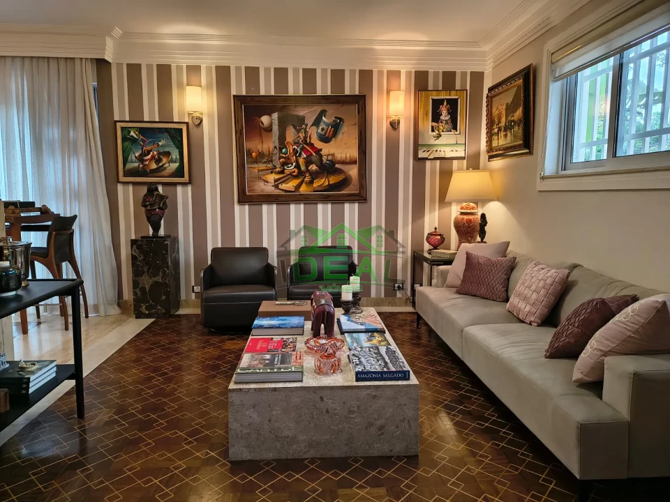 Imagens do imóveis Linda Casa com 4 suítes,6 vagas de garagem . Lazer completo