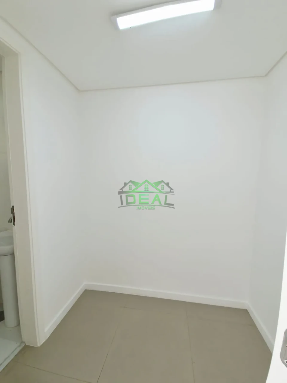 Apartamento para Locação, 3 suítes,2 vagas de garagem e uma vaga de visitante