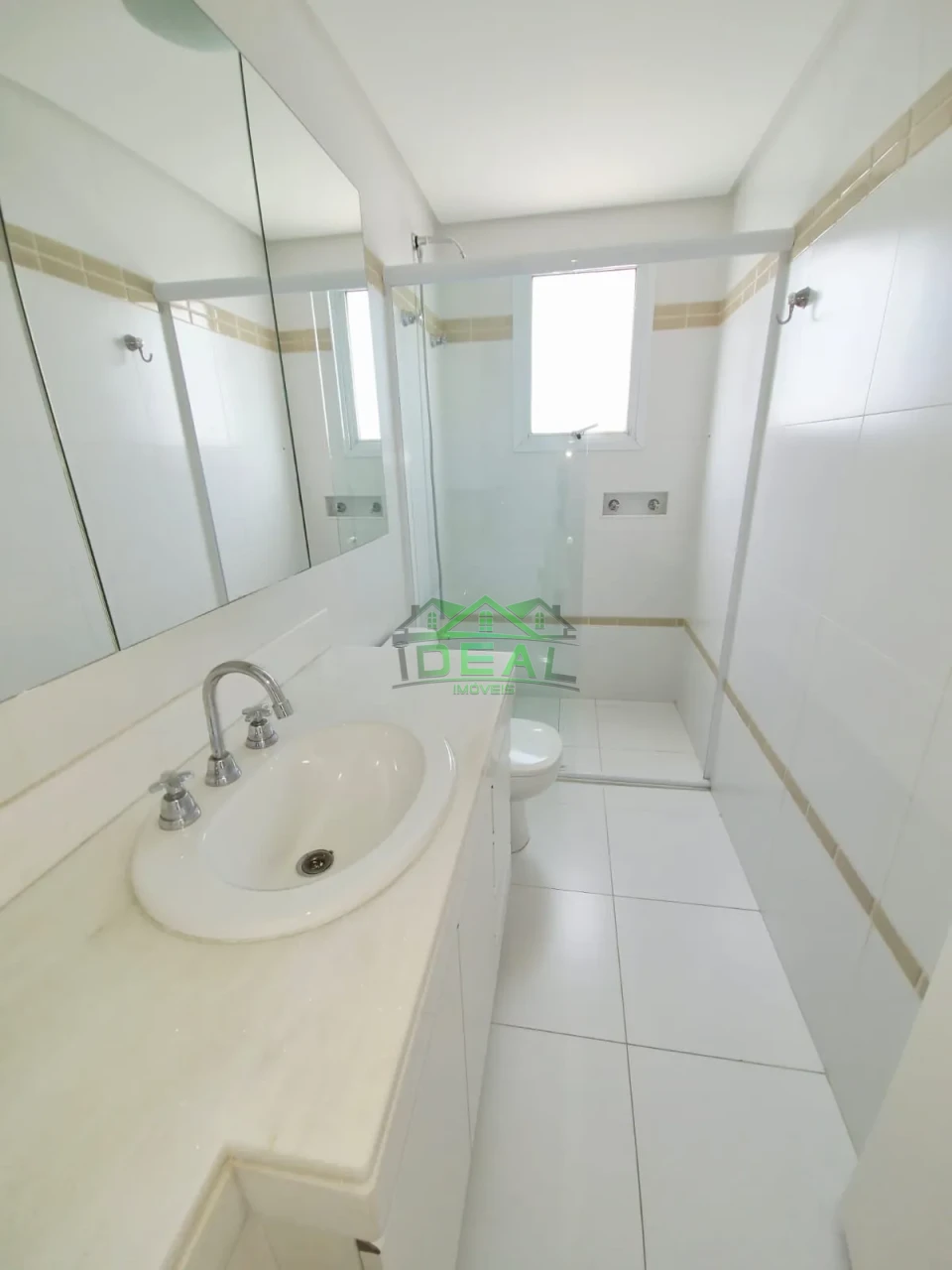 Apartamento para Locação, 3 suítes,2 vagas de garagem e uma vaga de visitante