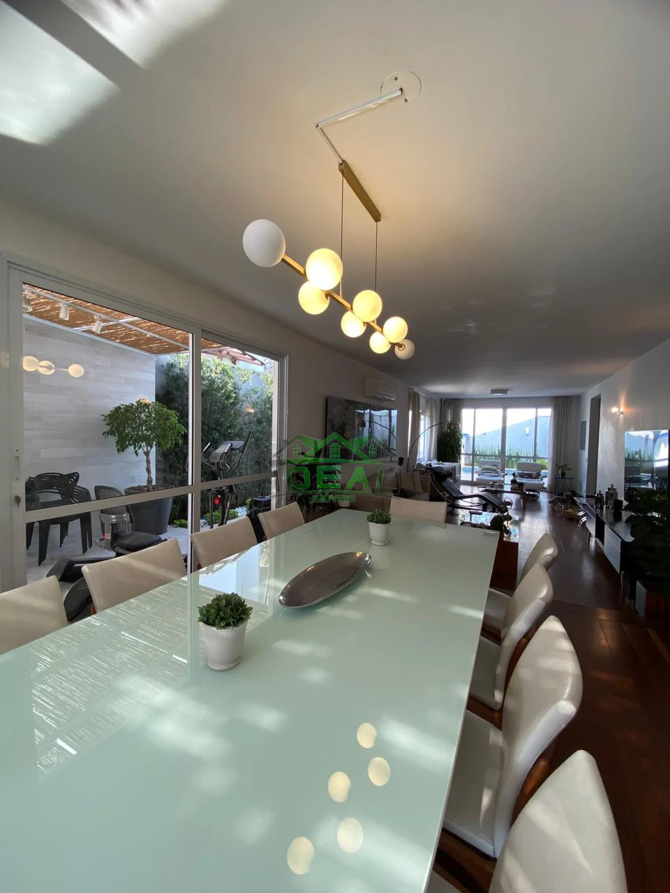 Casa Reformada para Venda no Alto da Lapa, 4 dorm, 2 vagas, 260 m², 367 m²