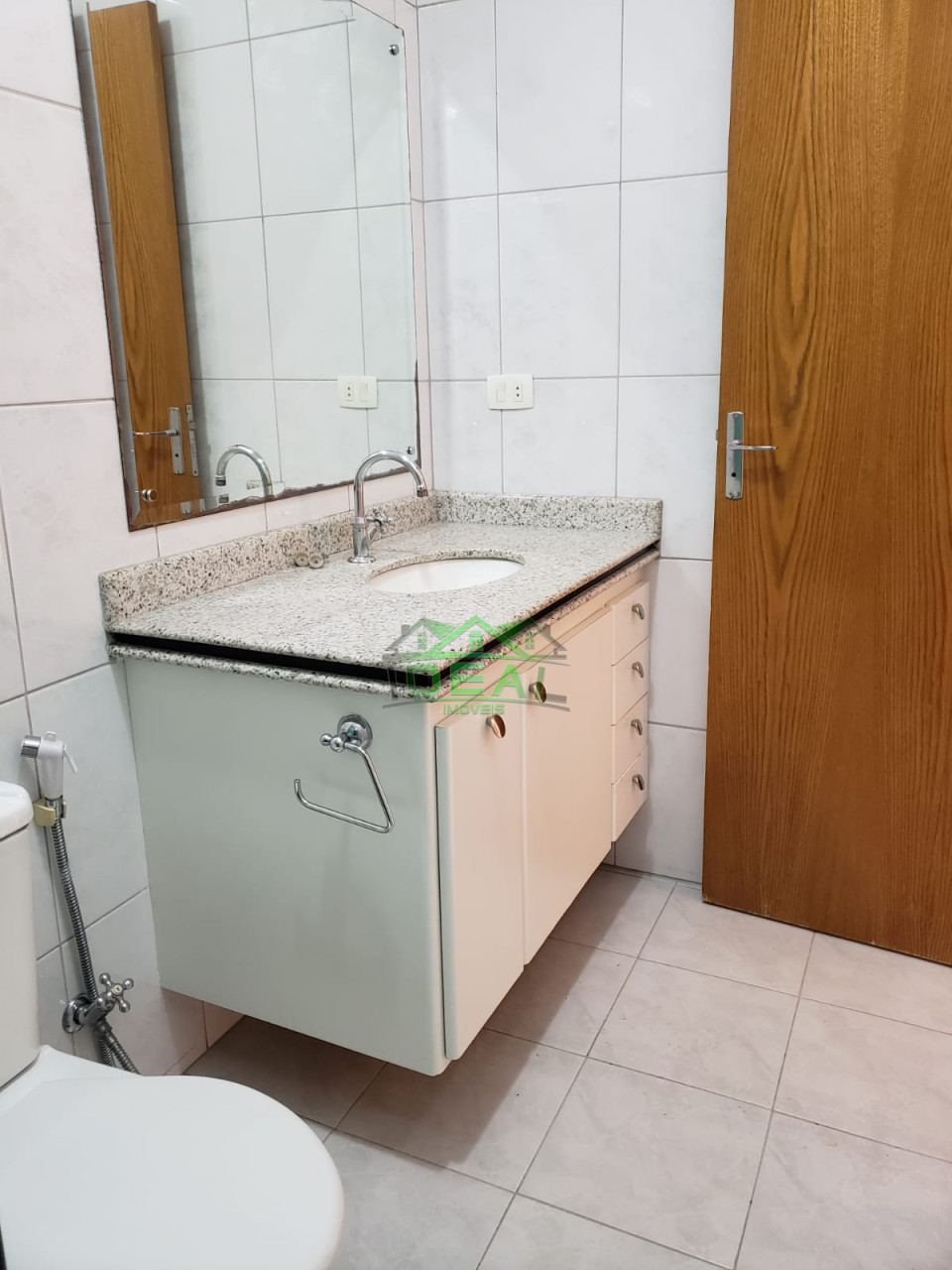 Casa com 3 Quartos e 4 banheiros à Venda imovel VAGO por R$ 1.150.000