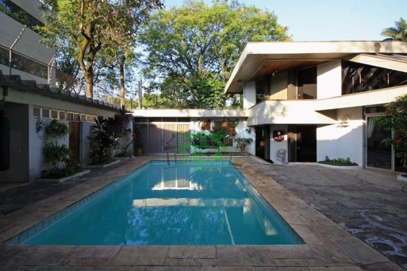 Casa para Venda no Alto de Pinheiros, 5 Dorms sendo 2 Suítes, 6 Vagas e Piscina
