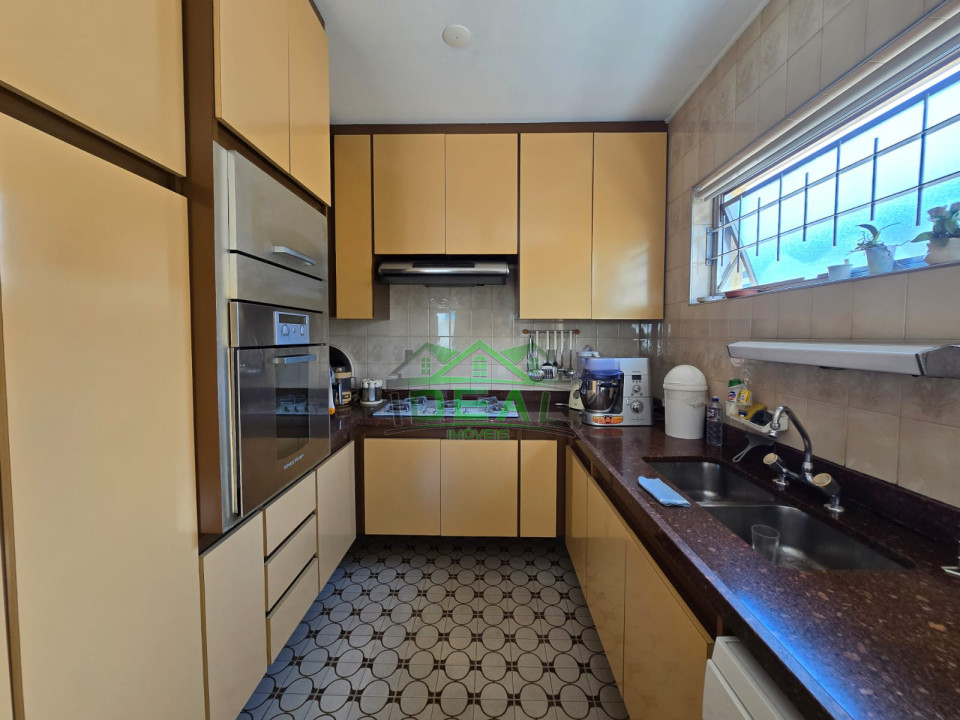 Casa à venda no Alto da Lapa, com possibilidade de uso residencial e comercial