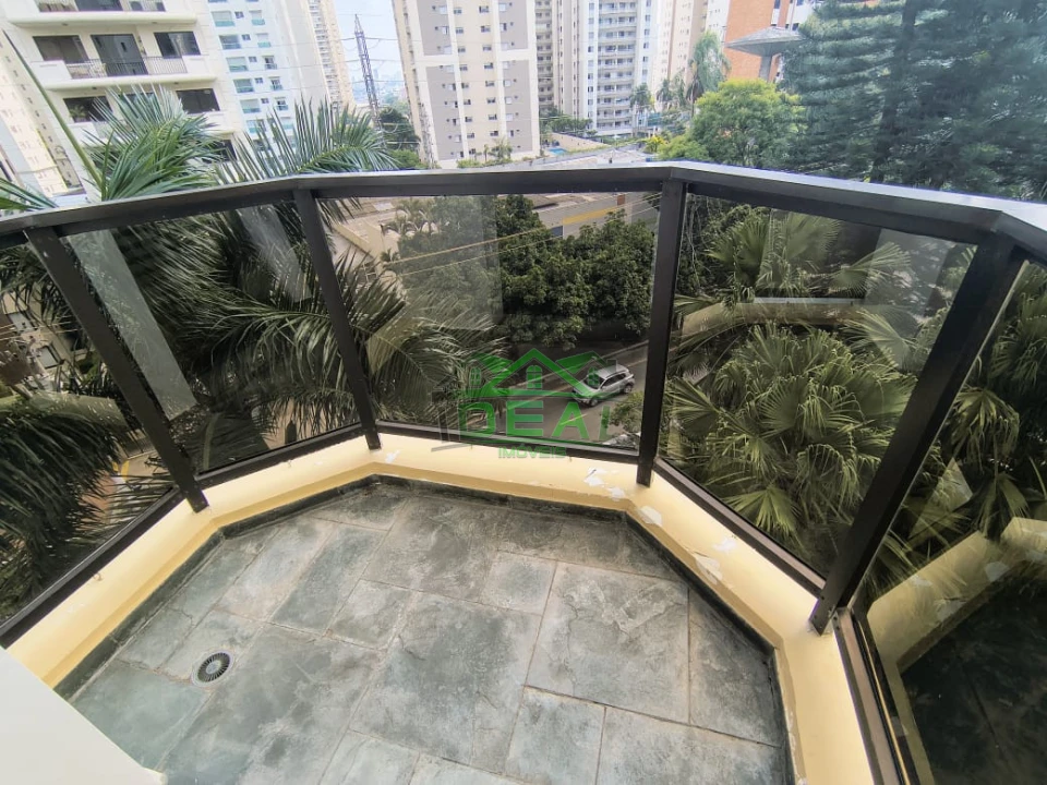 Apartamento a venda. Excelente localização. 3 Dormitórios sendo 1 suíte, 2 vagas