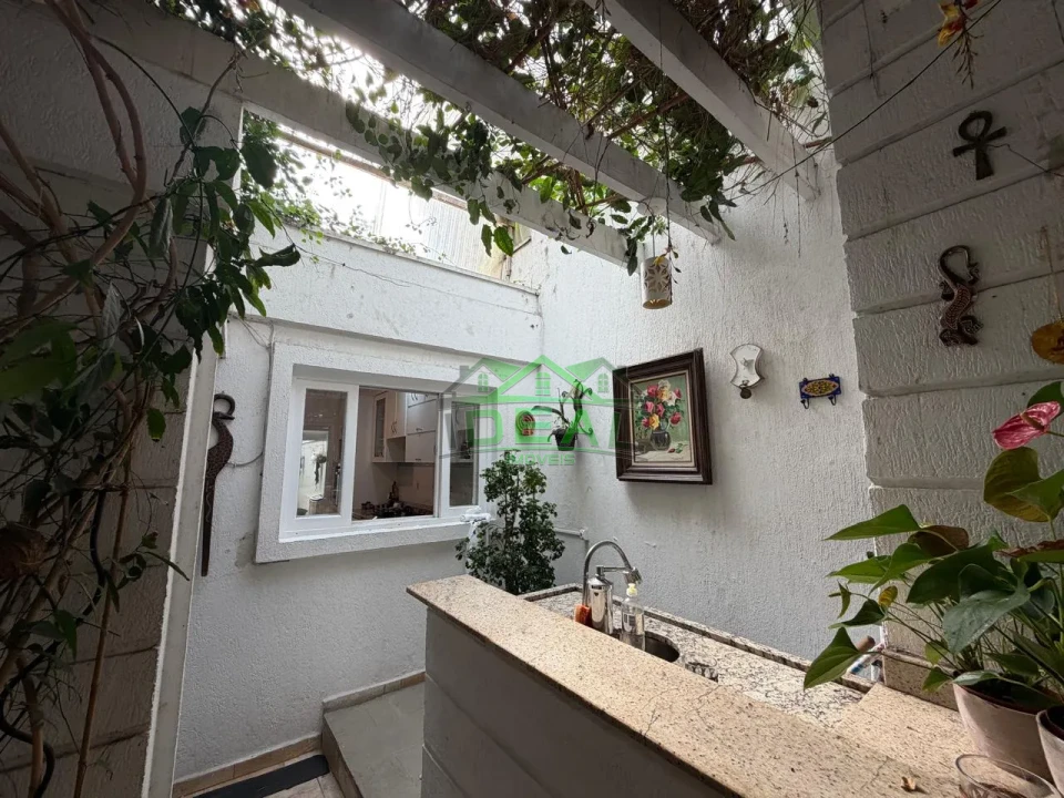 Imagens do imóveis Incomparavel Casa na Vila Madalena, 5 Suítes, 4 Vagas, Quintal e Churrasqueira