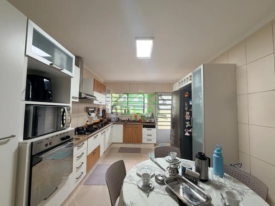 Casa para Venda no Jaguaré, 3 Dormitórios sendo 1 Suíte e 4 Vagas