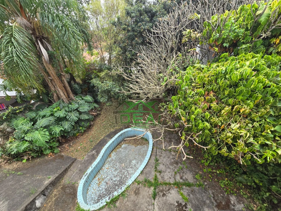 Casa Térrea disponível para Venda, com possibilidade de uso comercial ou residencial, localizada na Lapa.