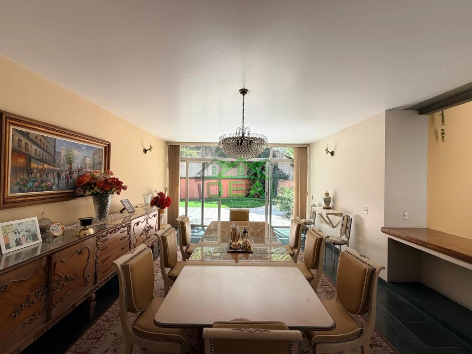 Imagens do imóveis Espaçoso Sobrado para Venda no Alto da Lapa, 4 suítes, 6 Banheiros e 6 Vagas