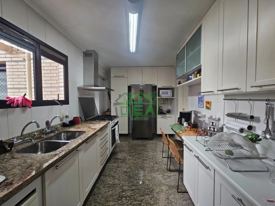 Apartamento de Alto Padrão  | 247m², 4 Suítes, 4 Vagas