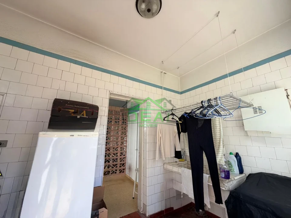 Casa Térrea para Venda no Alto da Lapa, Muito Quintal!