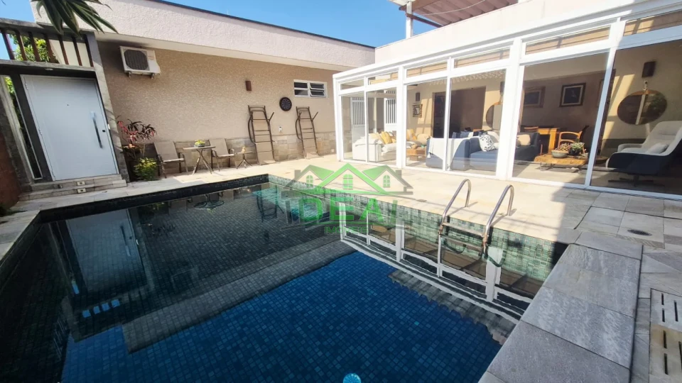 Imagens do imóveis Linda Casa com 4 suítes,6 vagas de garagem . Lazer completo