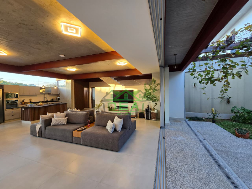 Nova casa de arquiteto à venda no Alto da Lapa!