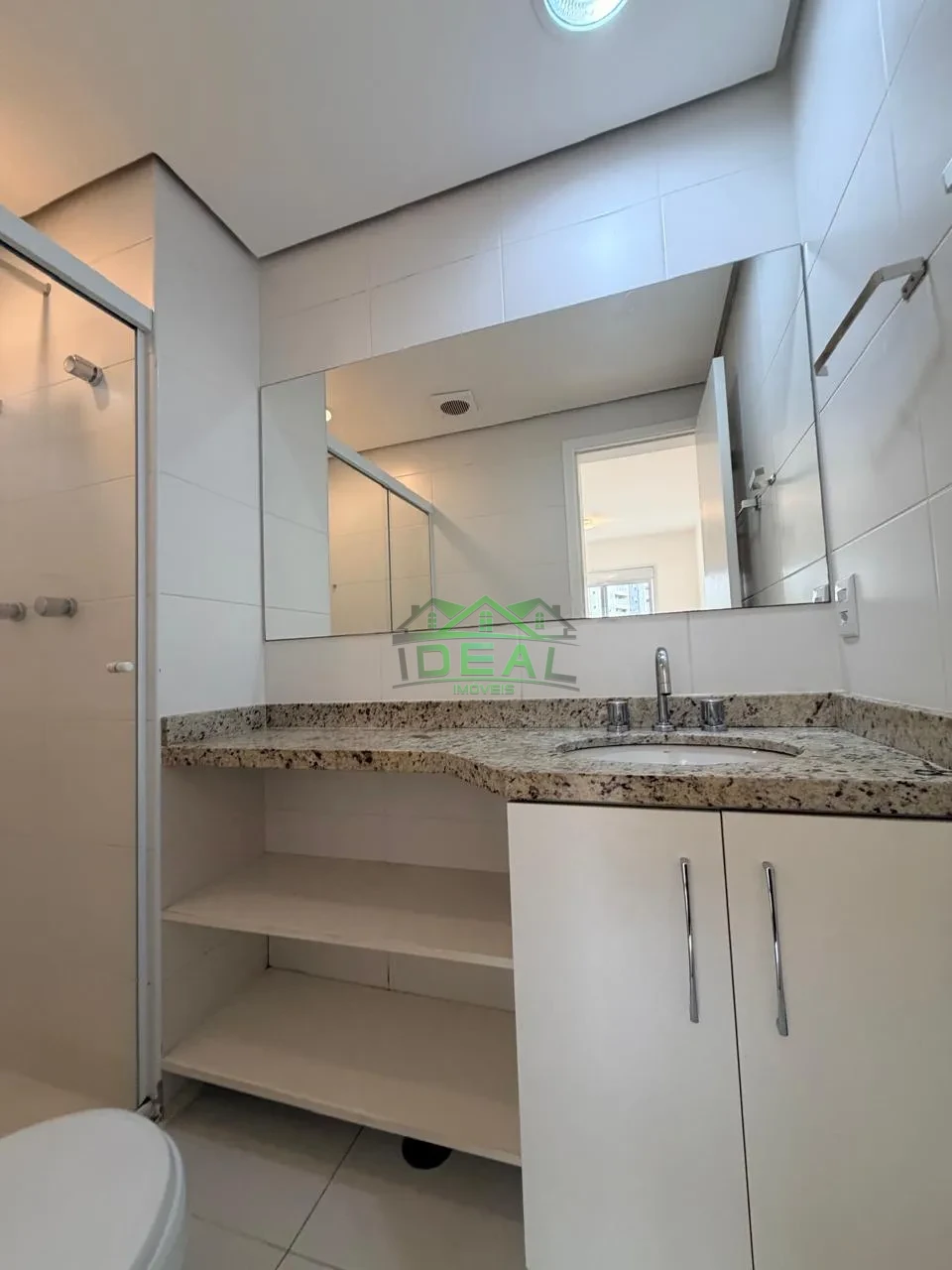 Apartamento para Locação na Vila Ipojuca, Varanda e Lazer Completo
