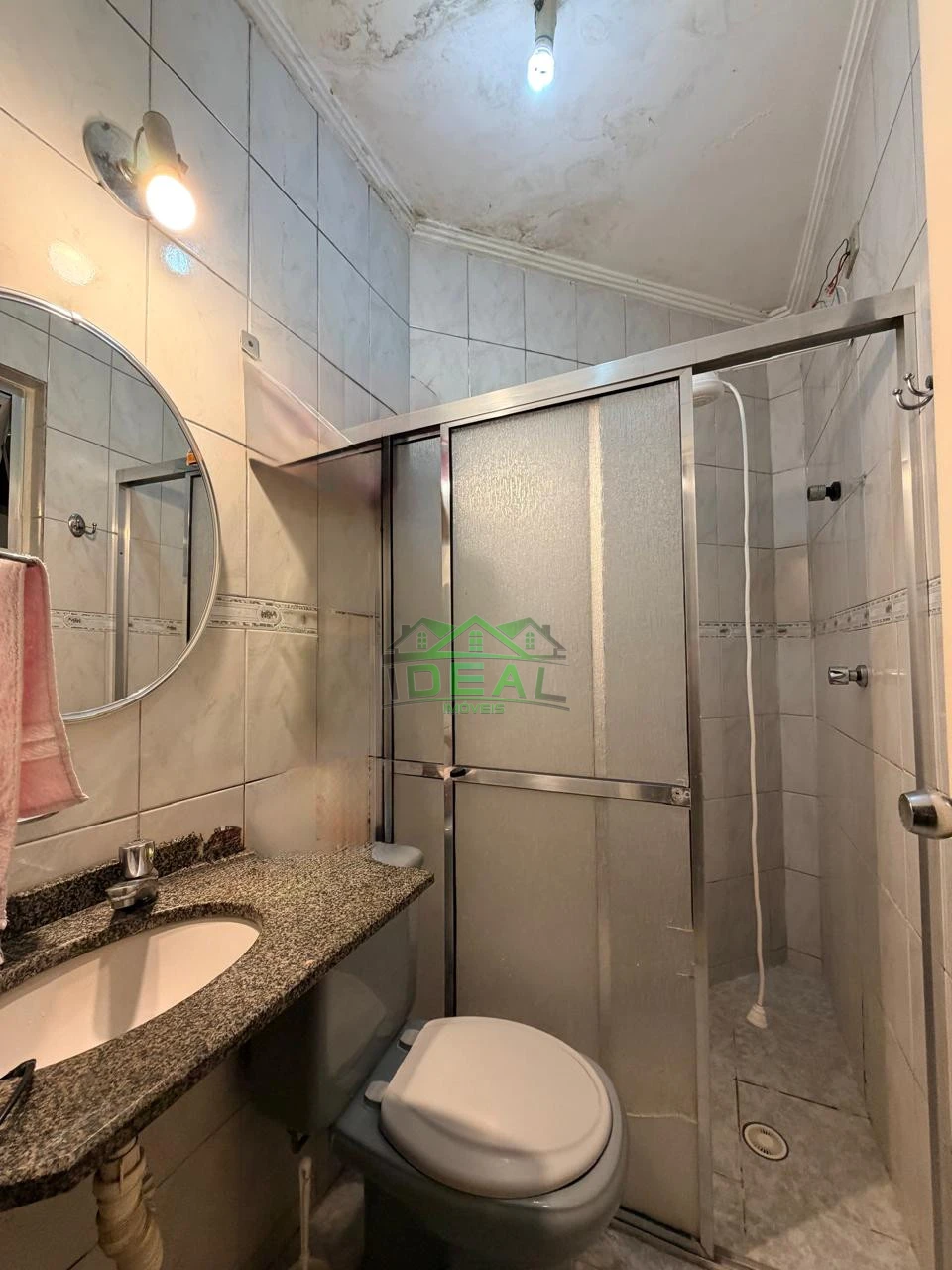 Casa para Venda no Parque da Lapa, 3 Doms, 3 Banheiros e 3 Vagas