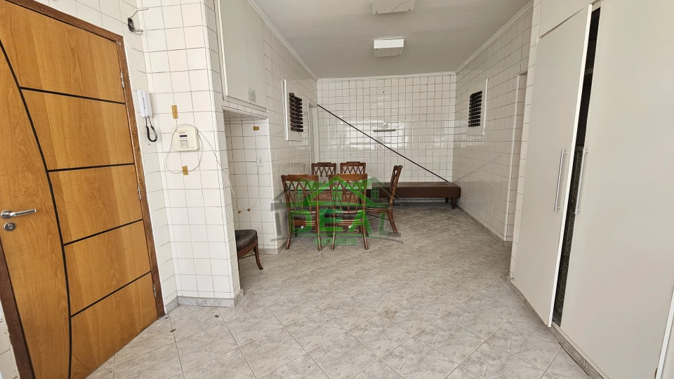 Casa Térrea para Locação no Alto da Lapa, 3 dorms, 1 suite, 5 vagas, 270 m²