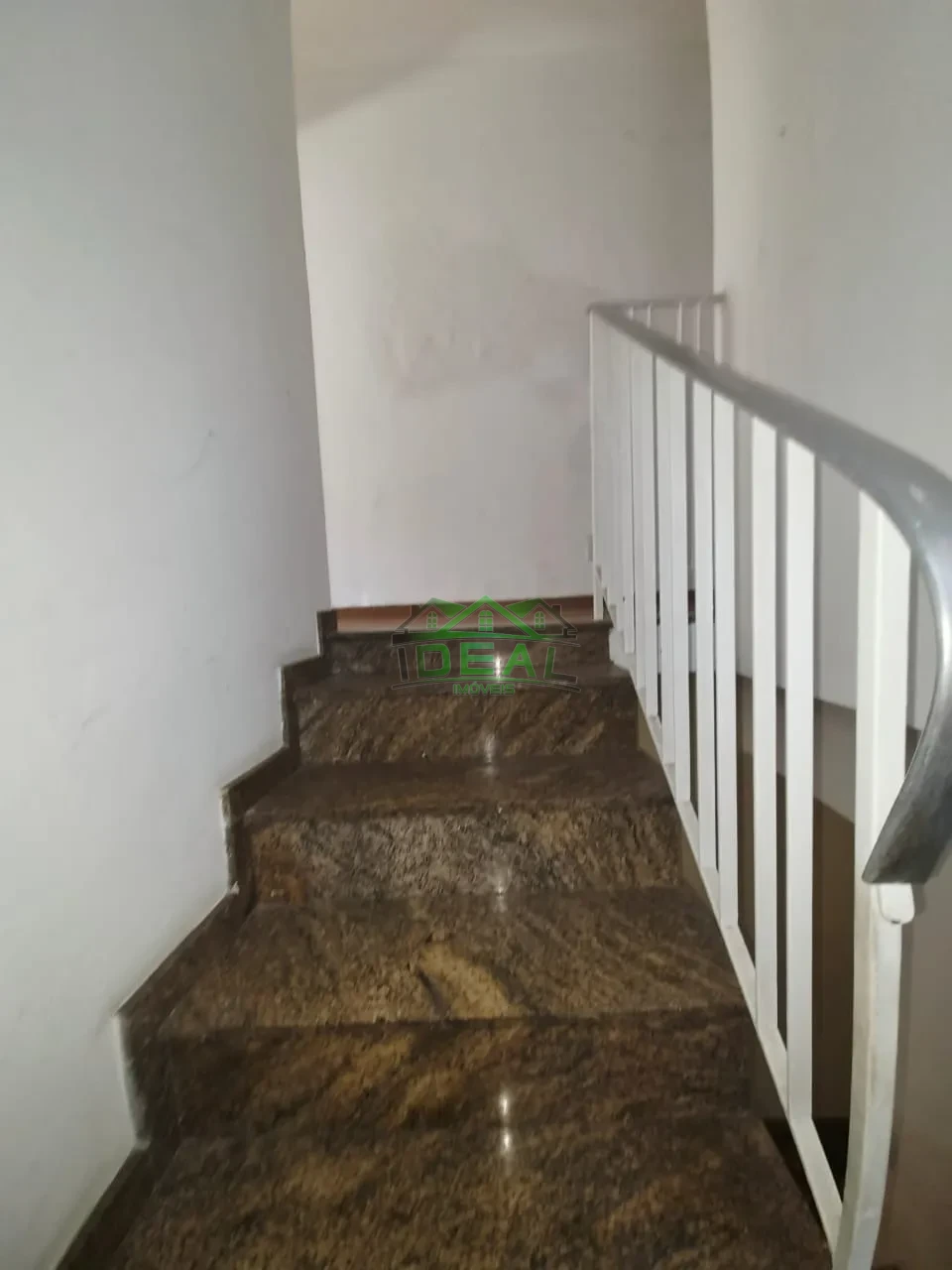 Sobrado para locação , 3 dormitórios sendo 1 Suíte, 2 vagas