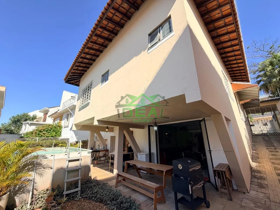 Imagens do imóveis Casa Térrea para Venda no Lapa, 4 suítes,  8 Vagas