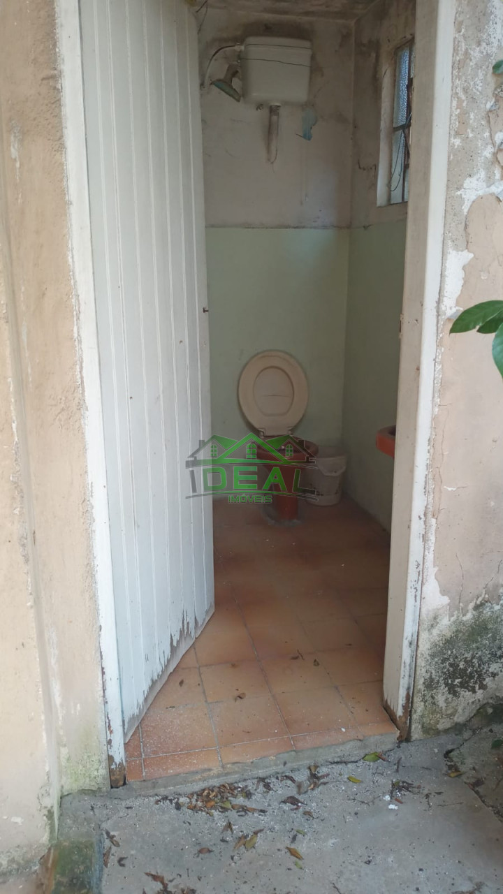 Casa térrea com 252m2 de terreno, com quintal amplo Imagens do imóveis Casa térrea com 252m2 de terreno, com quintal amplo