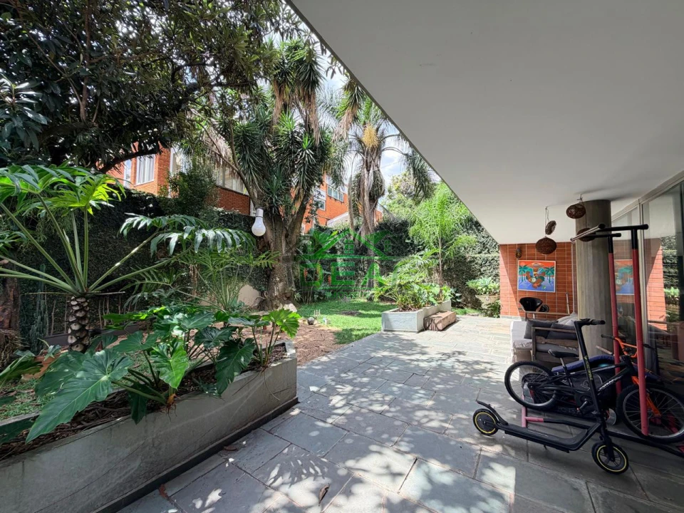 Imagens do imóveis Casa de Arquiteto para Aluguel no Boaçava, 4 dorm, 2 suites e 6 vagas