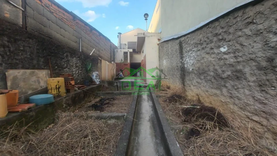 Casa Térrea a venda- 3 dormitórios sendo 1 suíte