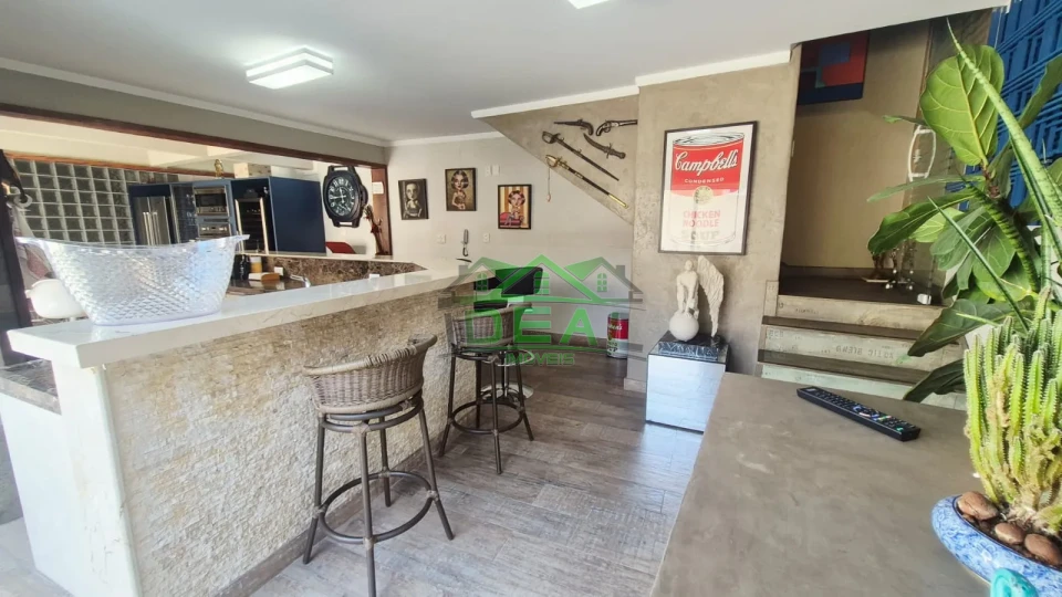 Imagens do imóveis Linda Casa com 4 suítes,6 vagas de garagem . Lazer completo